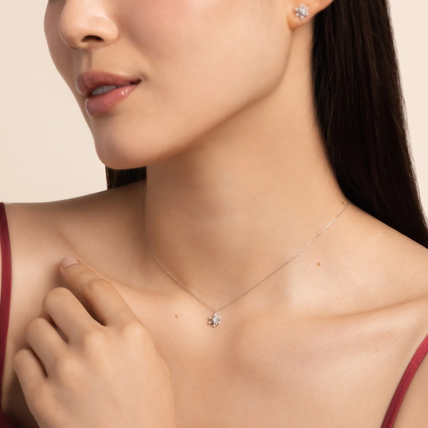 10k White Gold Elise Necklace
