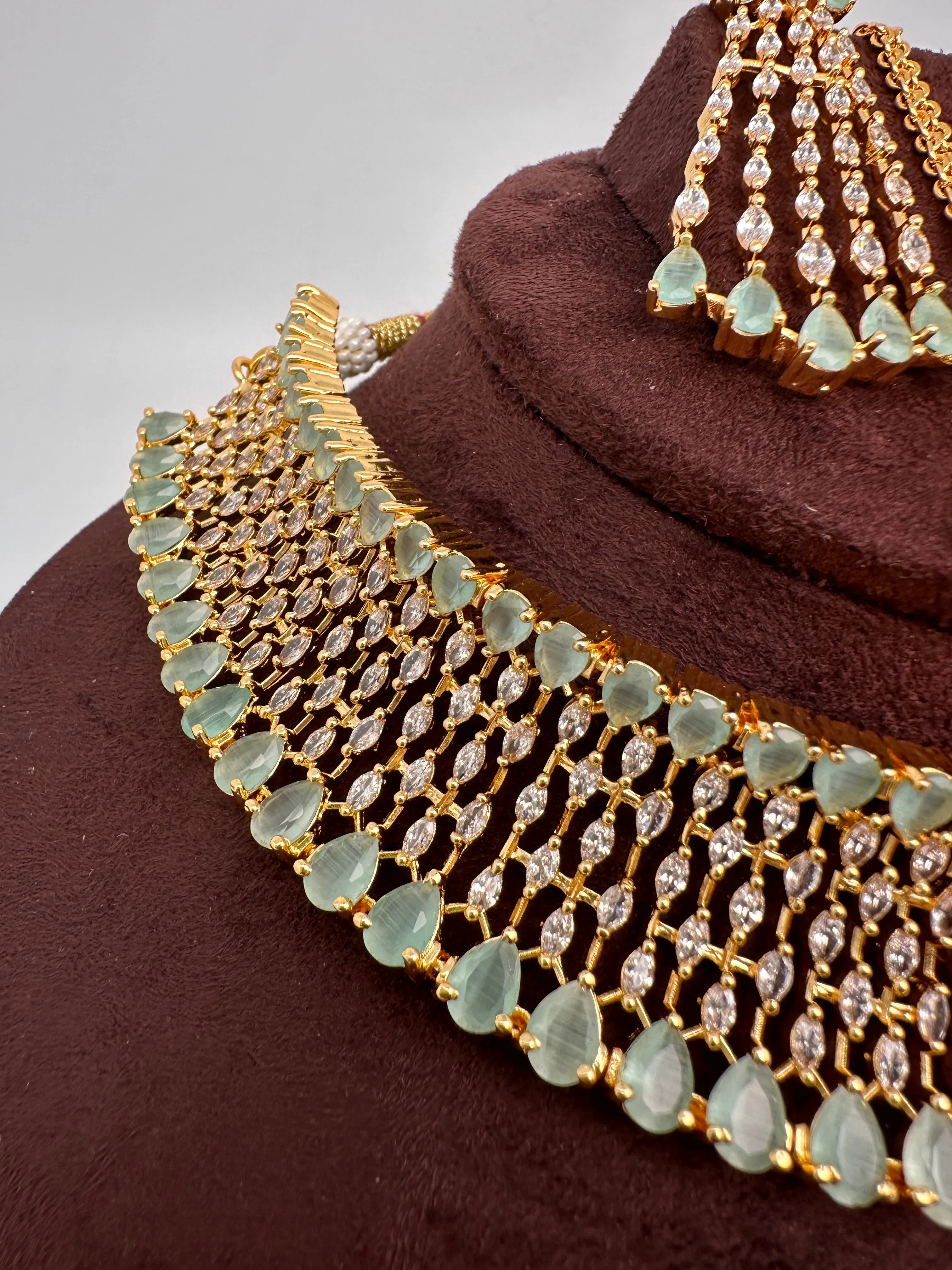 AD Color Stone Gold Polish Choker