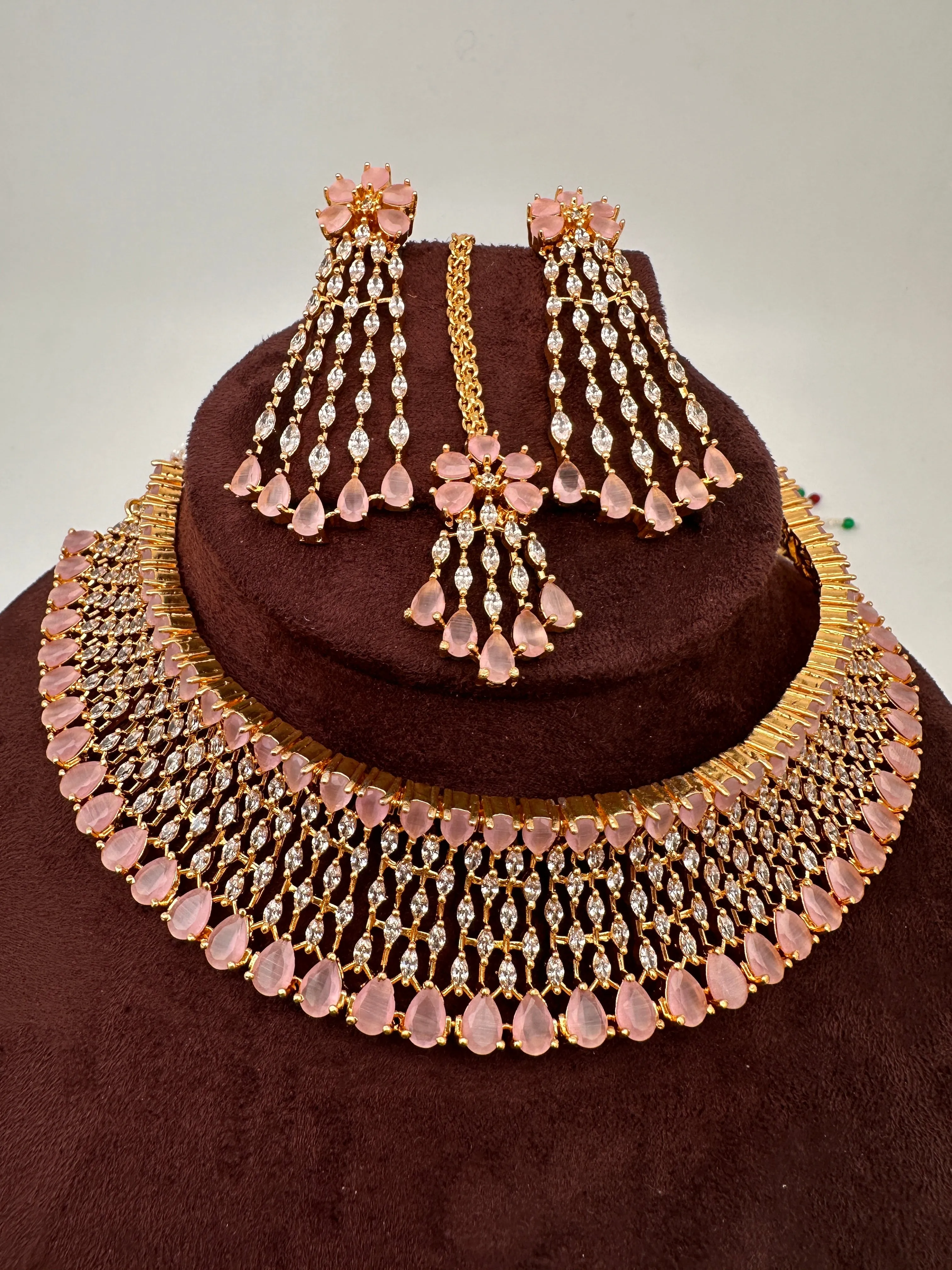 AD Color Stone Gold Polish Choker