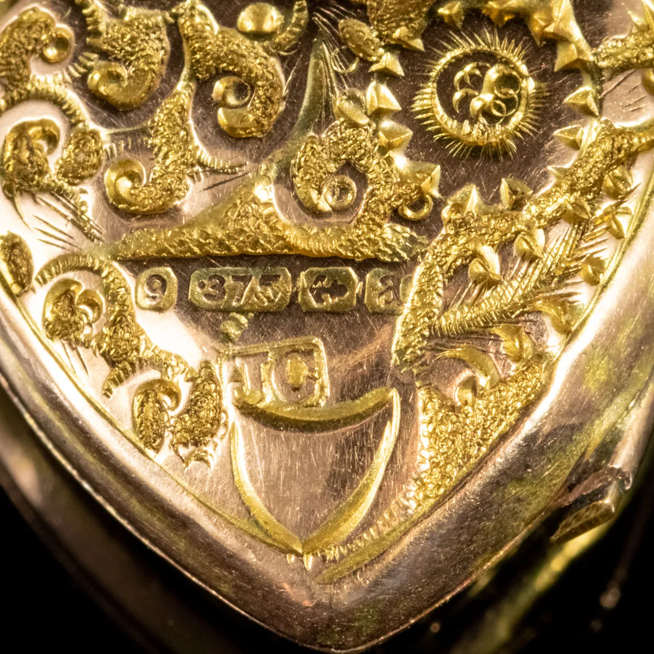Antique Victorian Heart Locket 9Ct Gold Dated 1900