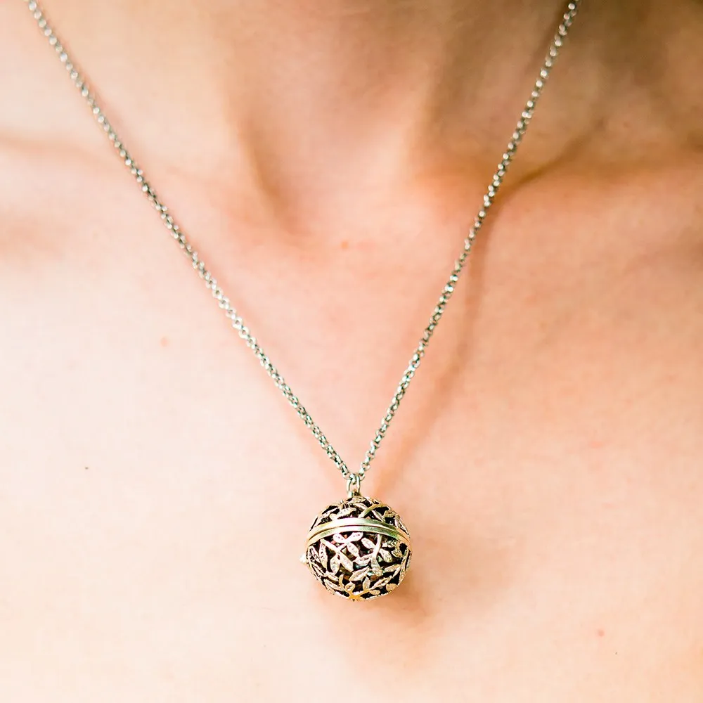 ESSENTIAL OIL DIFFUSER LOCKET NECKLACE - FILIGREE VINE ORB DESIGN