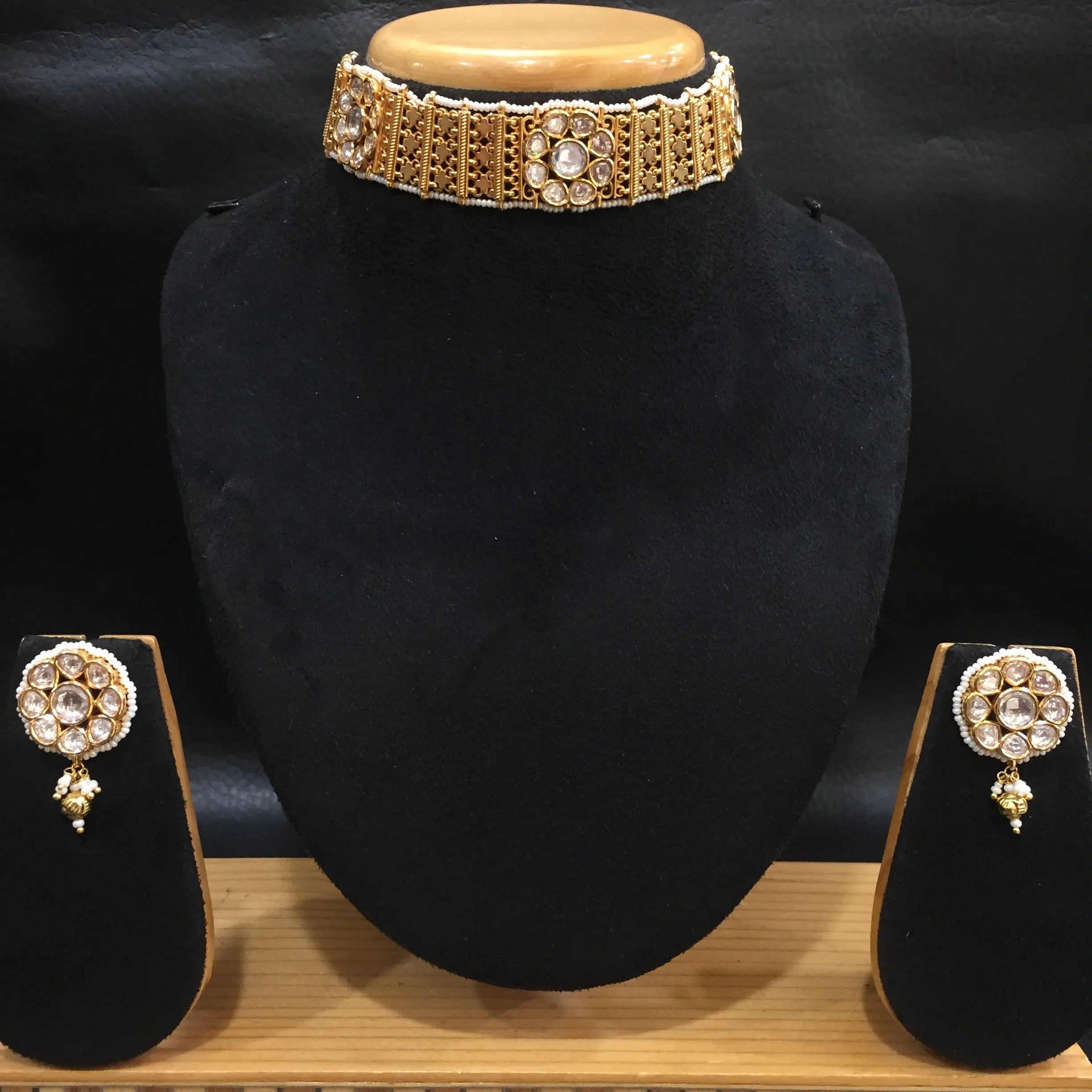 Gold Kundan Necklace Set 12640-9160