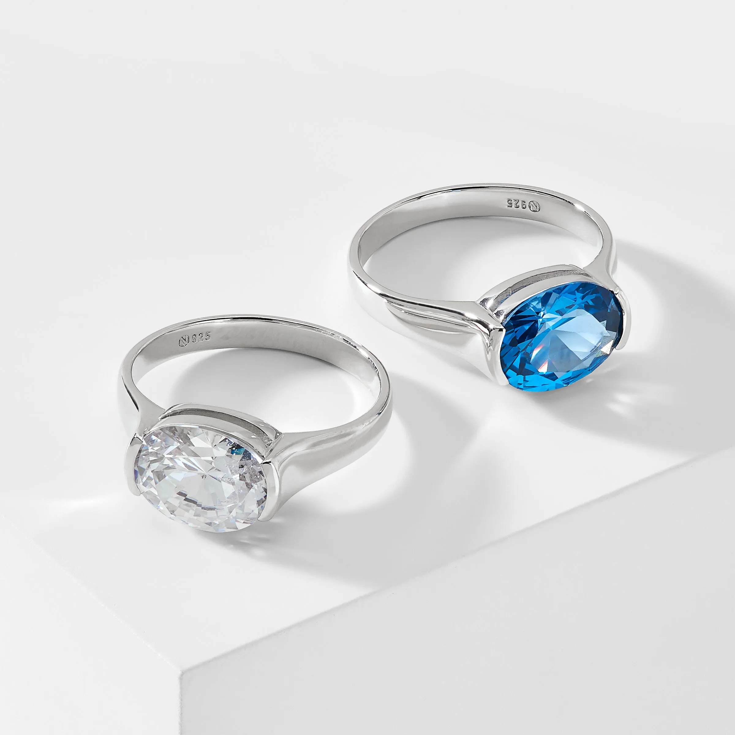 HAPPY HOUR BLUE OVAL COCKTAIL RING