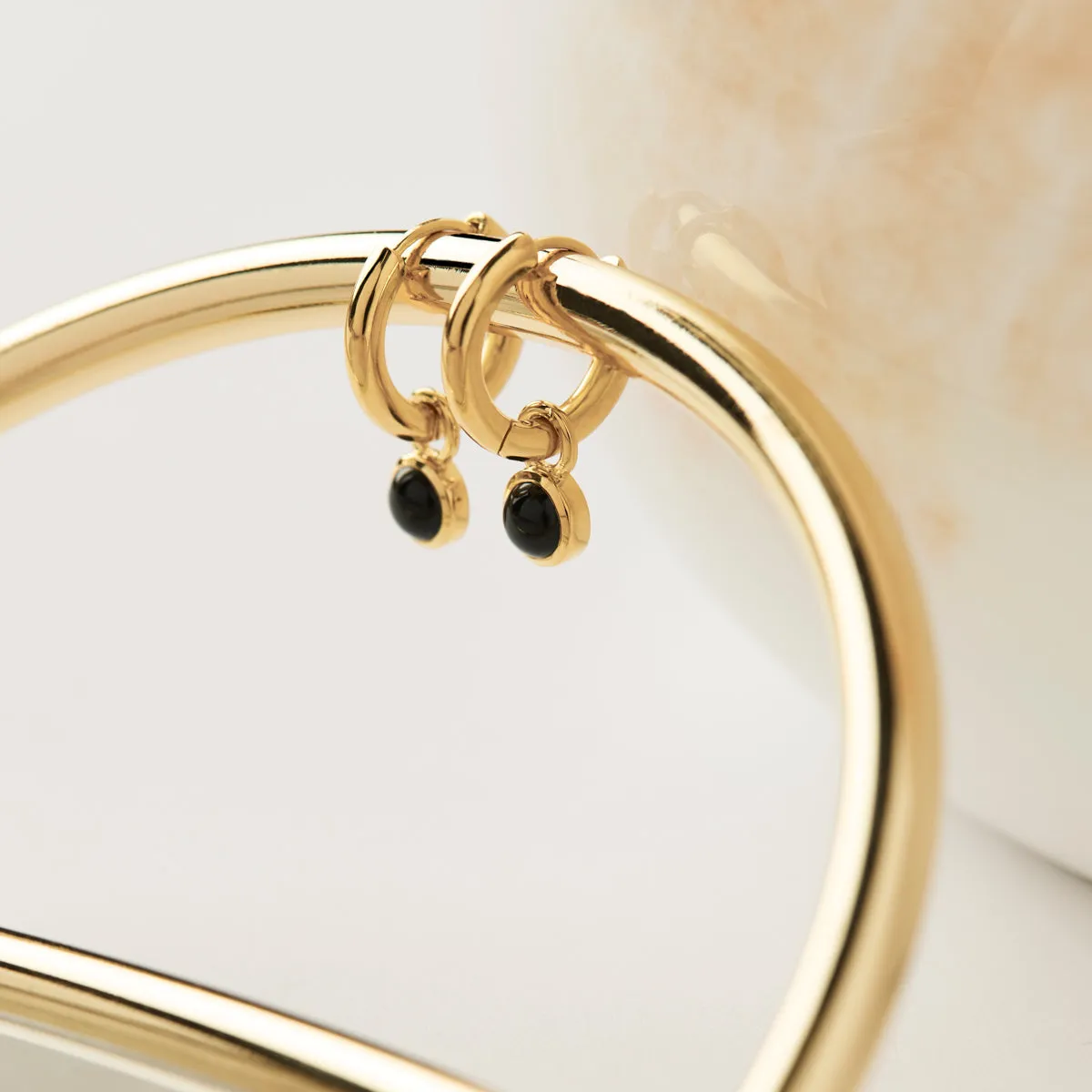 Heavenly Onyx Earring | Yellow Gold