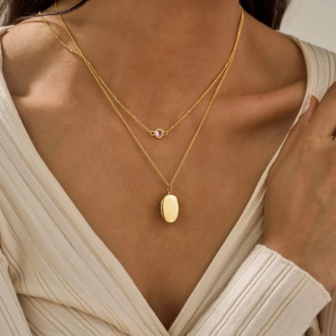 Oval Photo Locket Necklace
