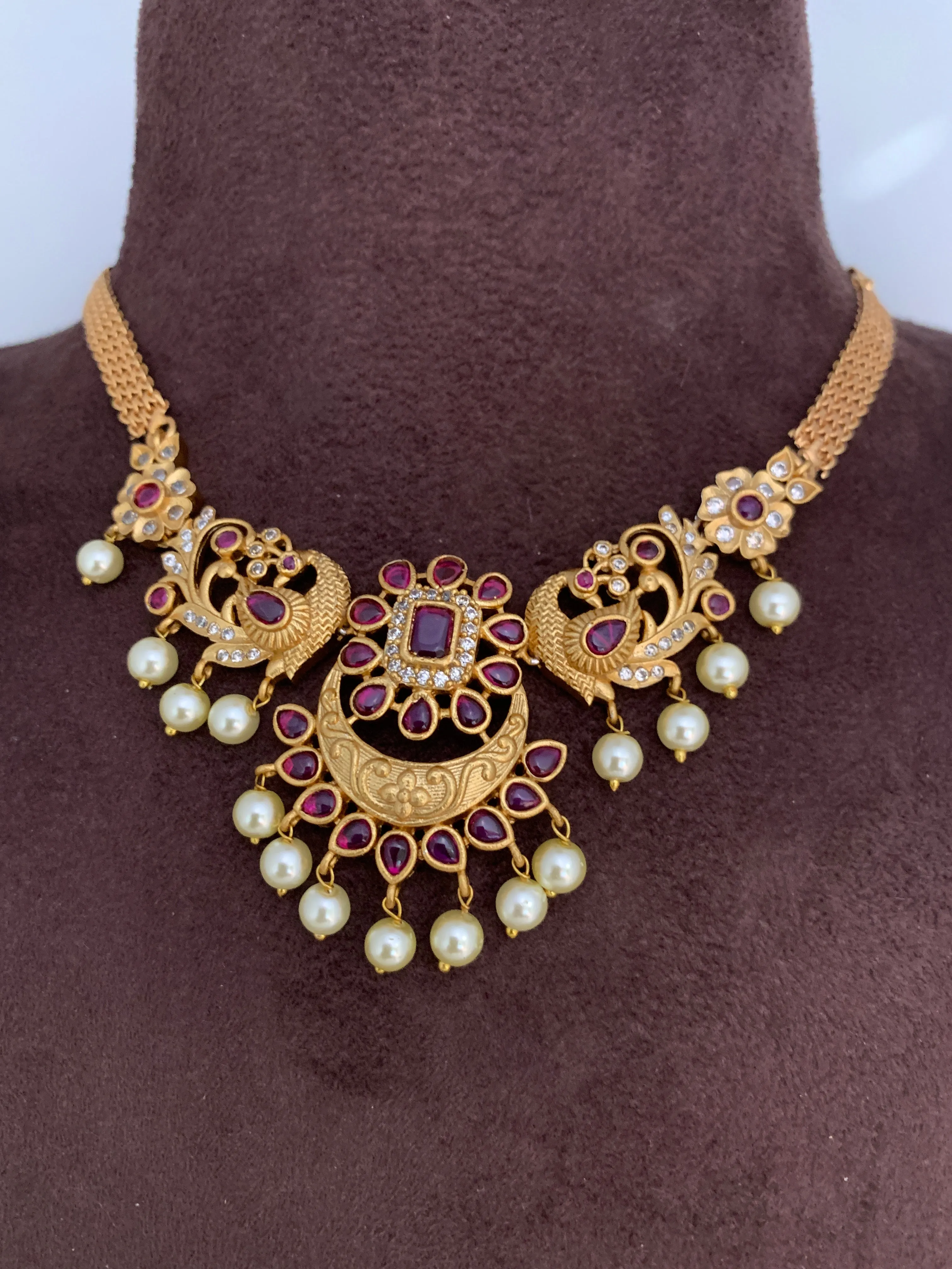 Peacock Red Stone Choker with matching earrings