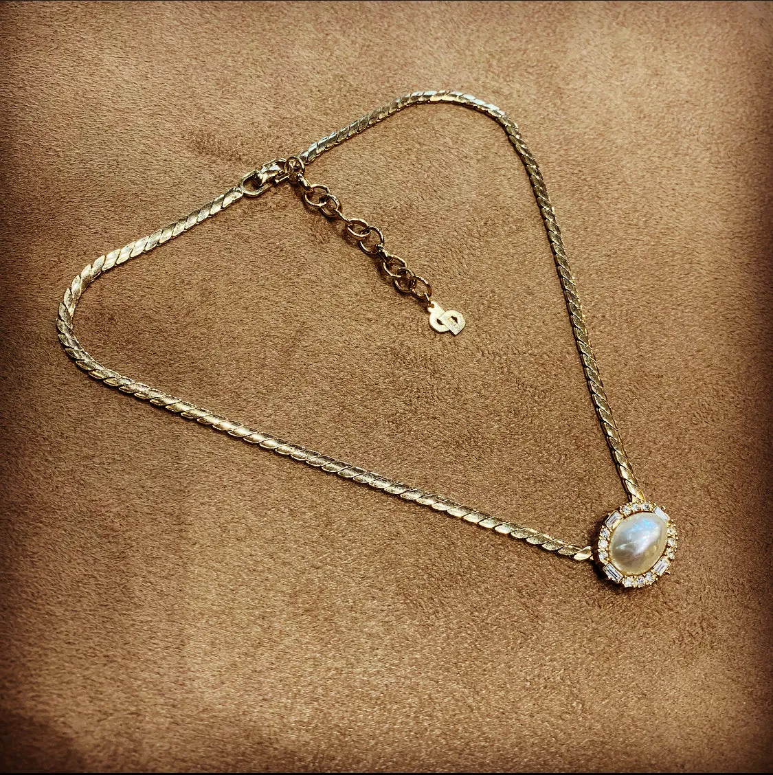 Pearl Christian Dior vintage pendant Necklace