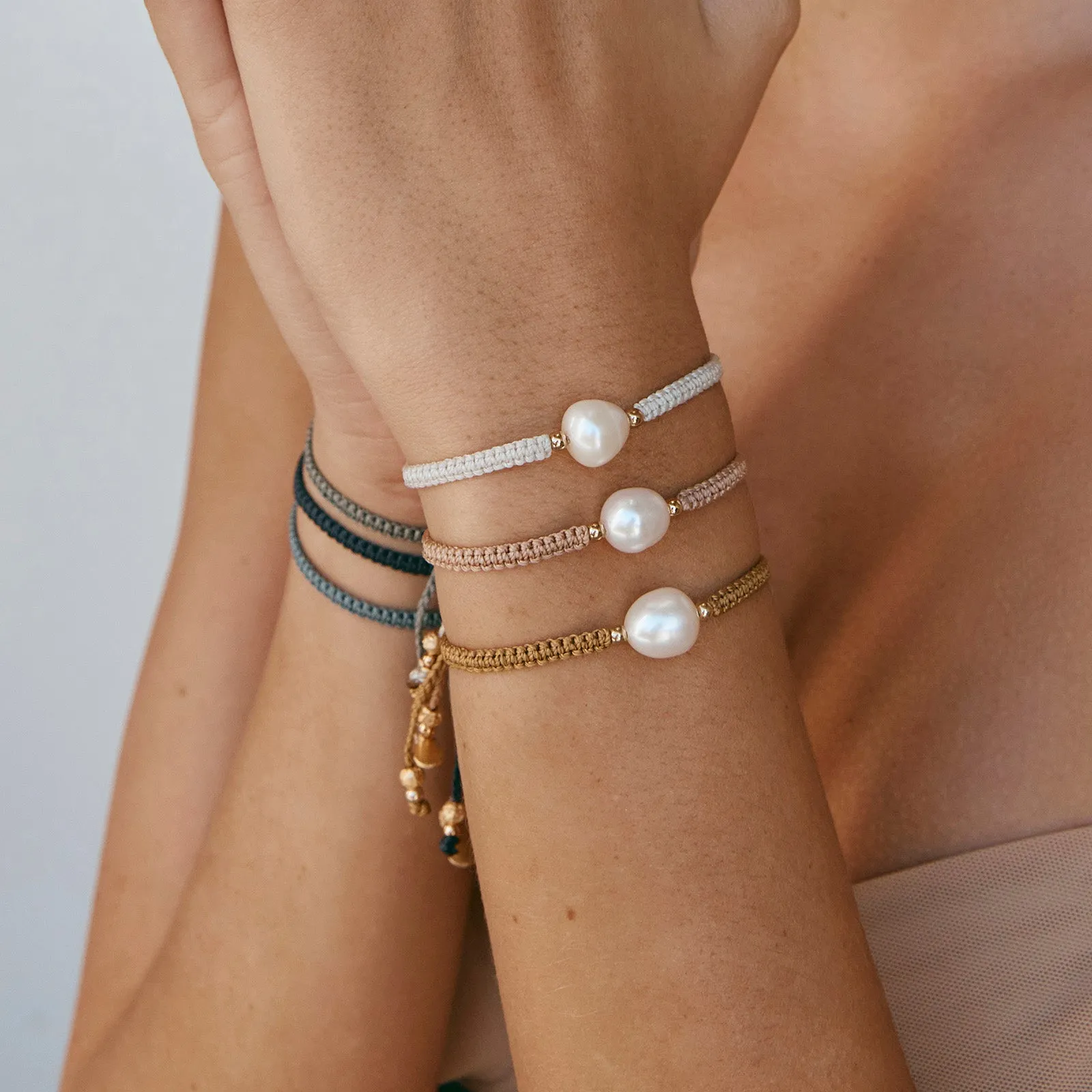 PEARL ROPE BRACELET - ANTIQUE GOLD