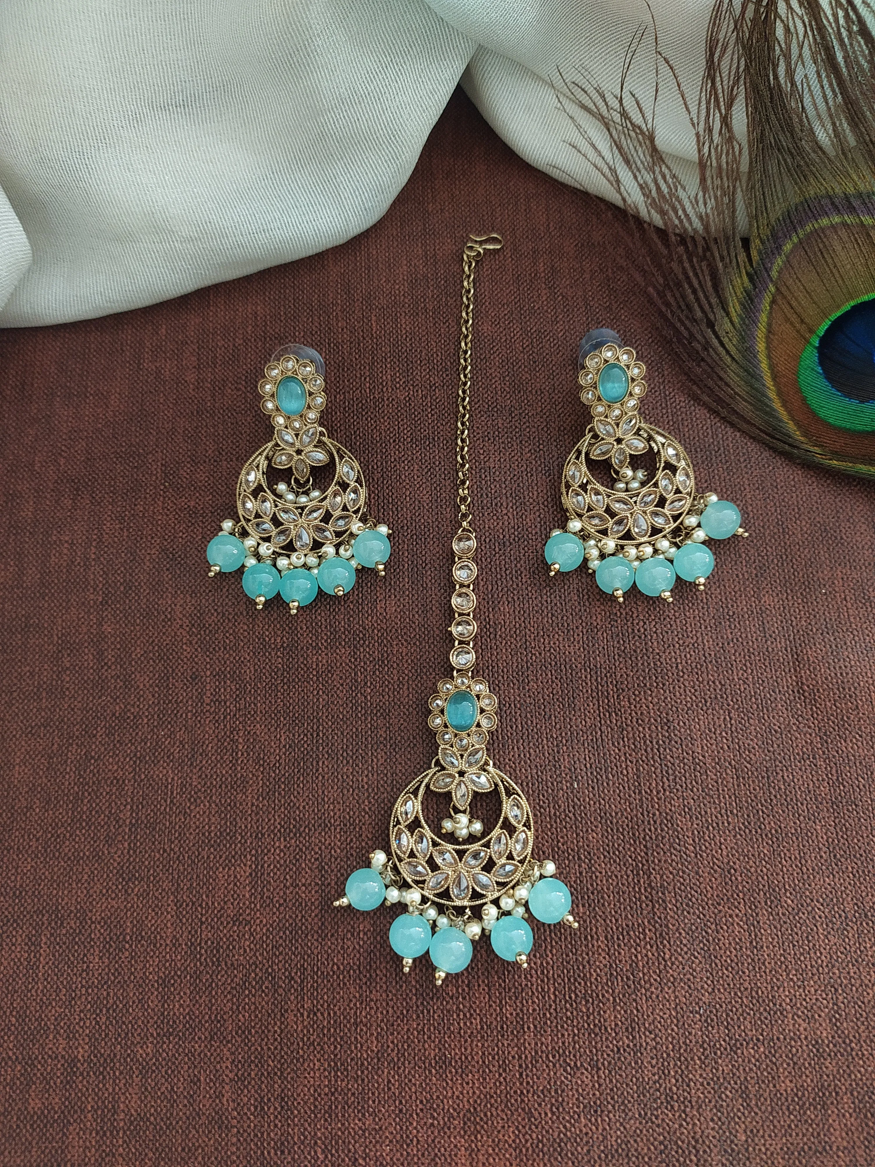 Radiate Regal Grandeur Uncut Polki Stones Mehandi Choker Set with Matching Accessories