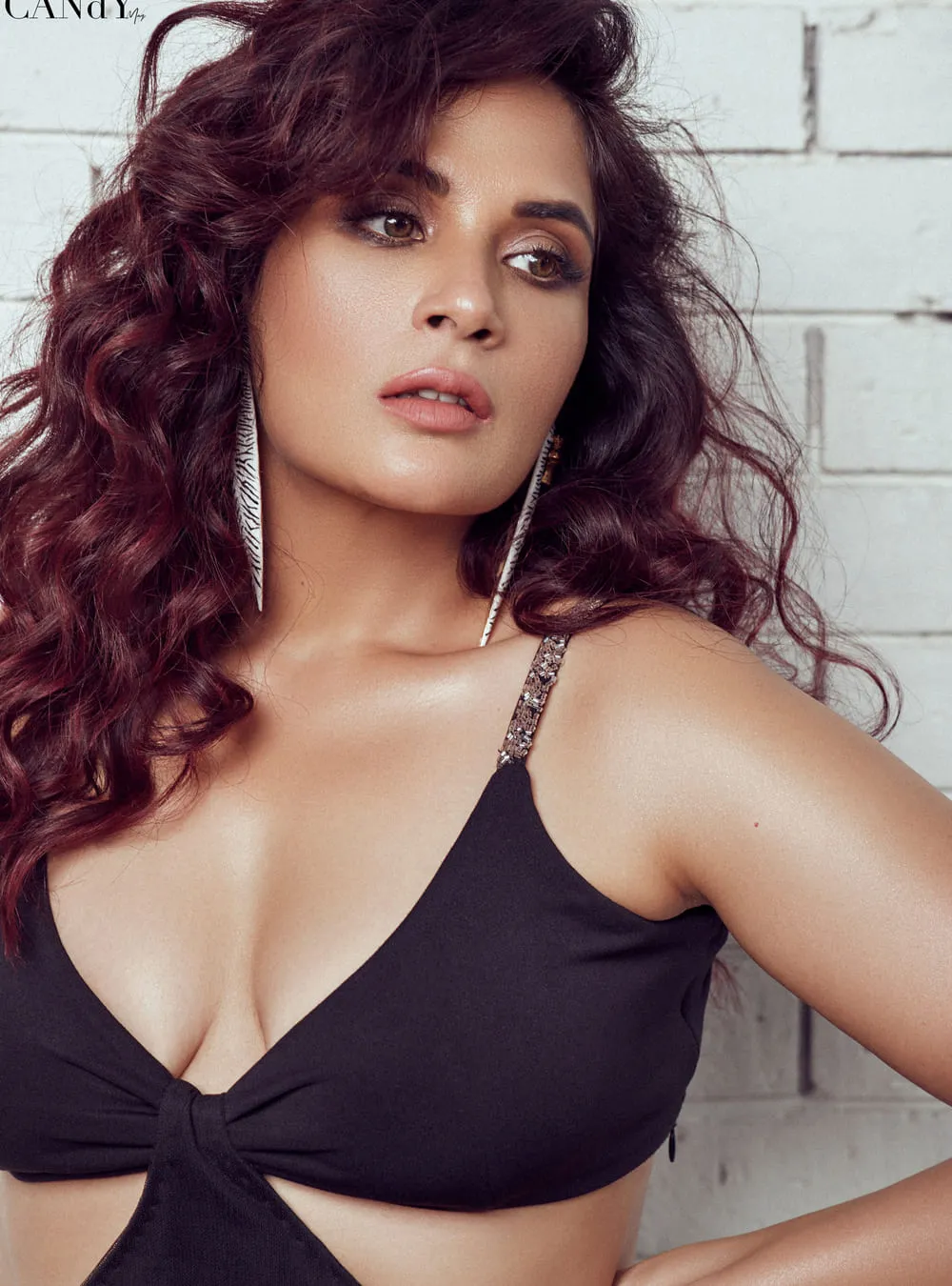 Richa Chadda Wearing Gavi Spicule Earring In Zebra Enamel Finish