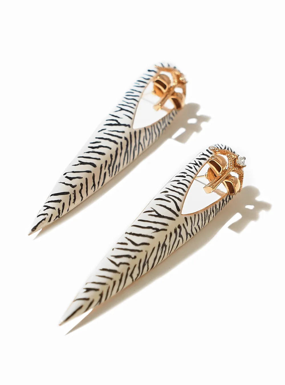 Richa Chadda Wearing Gavi Spicule Earring In Zebra Enamel Finish