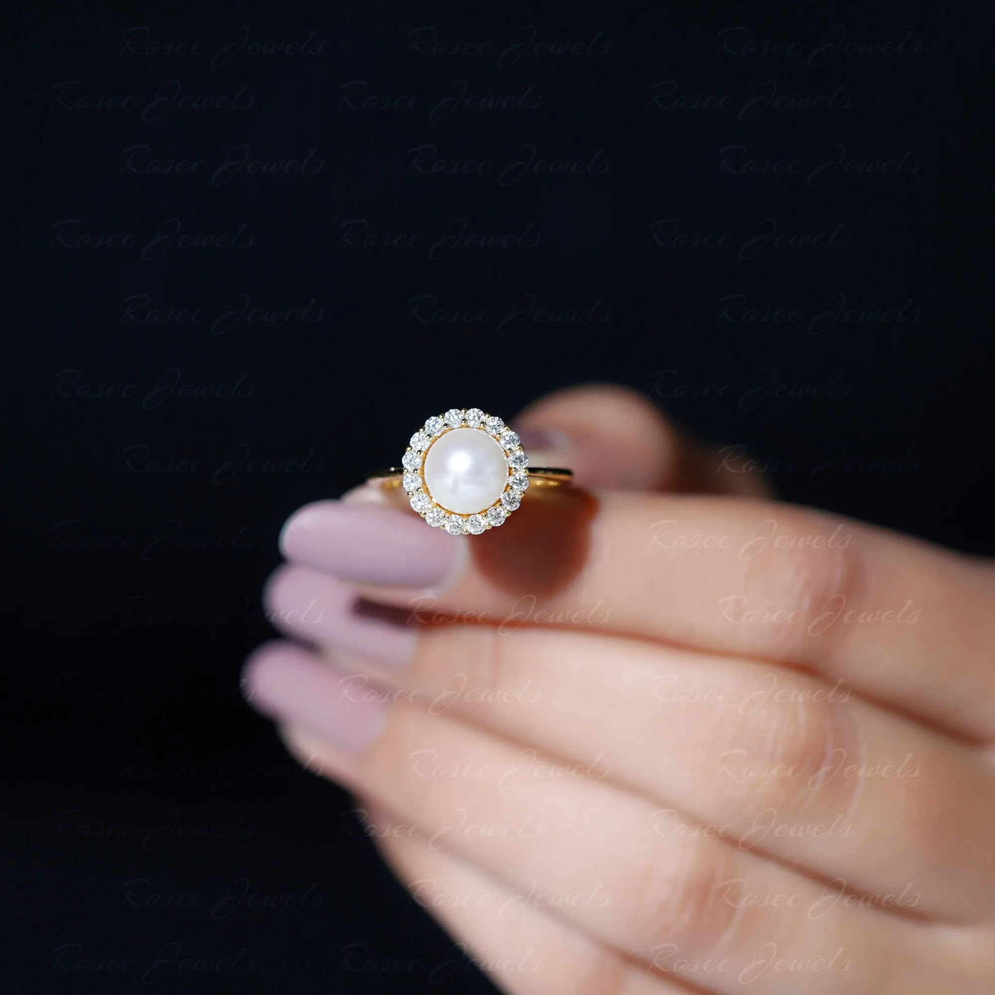 Simple Freshwater Pearl Ring with Diamond Halo