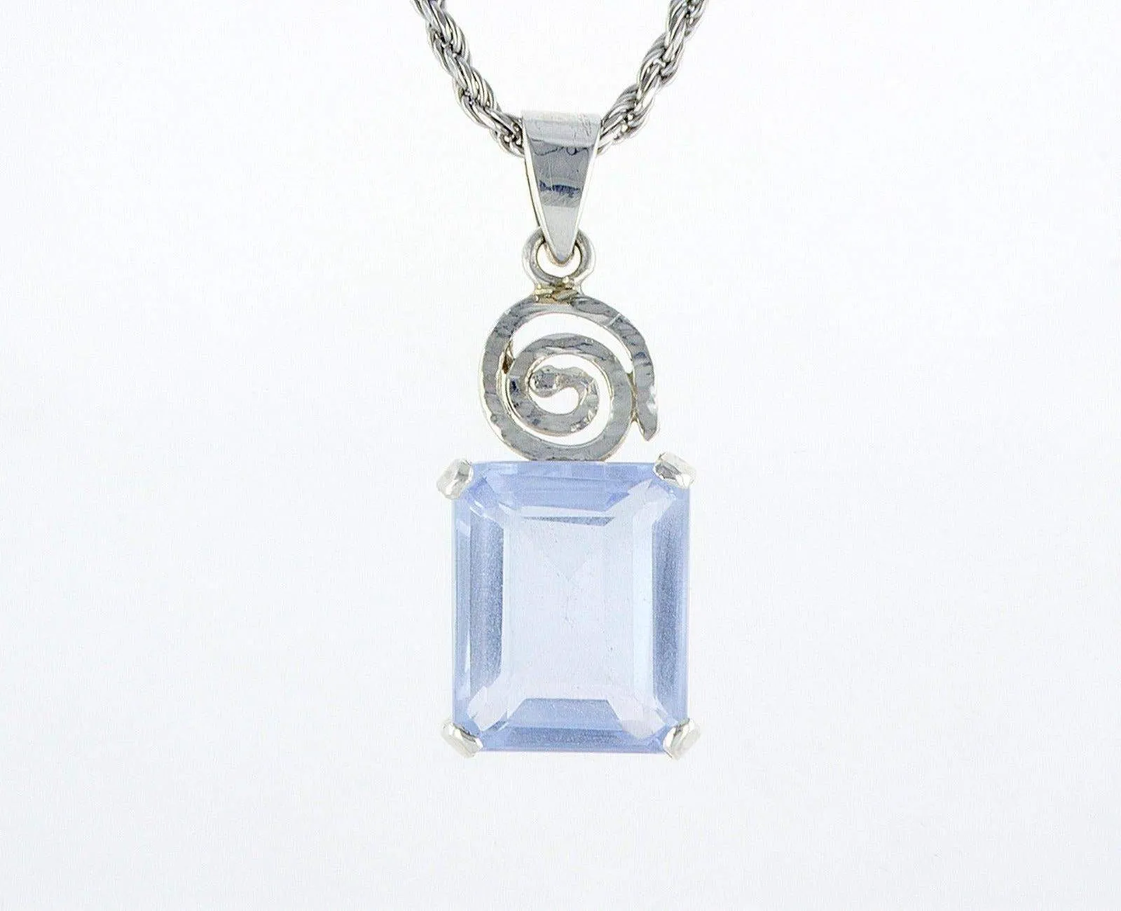 Spiral silver necklace - Blue topaz