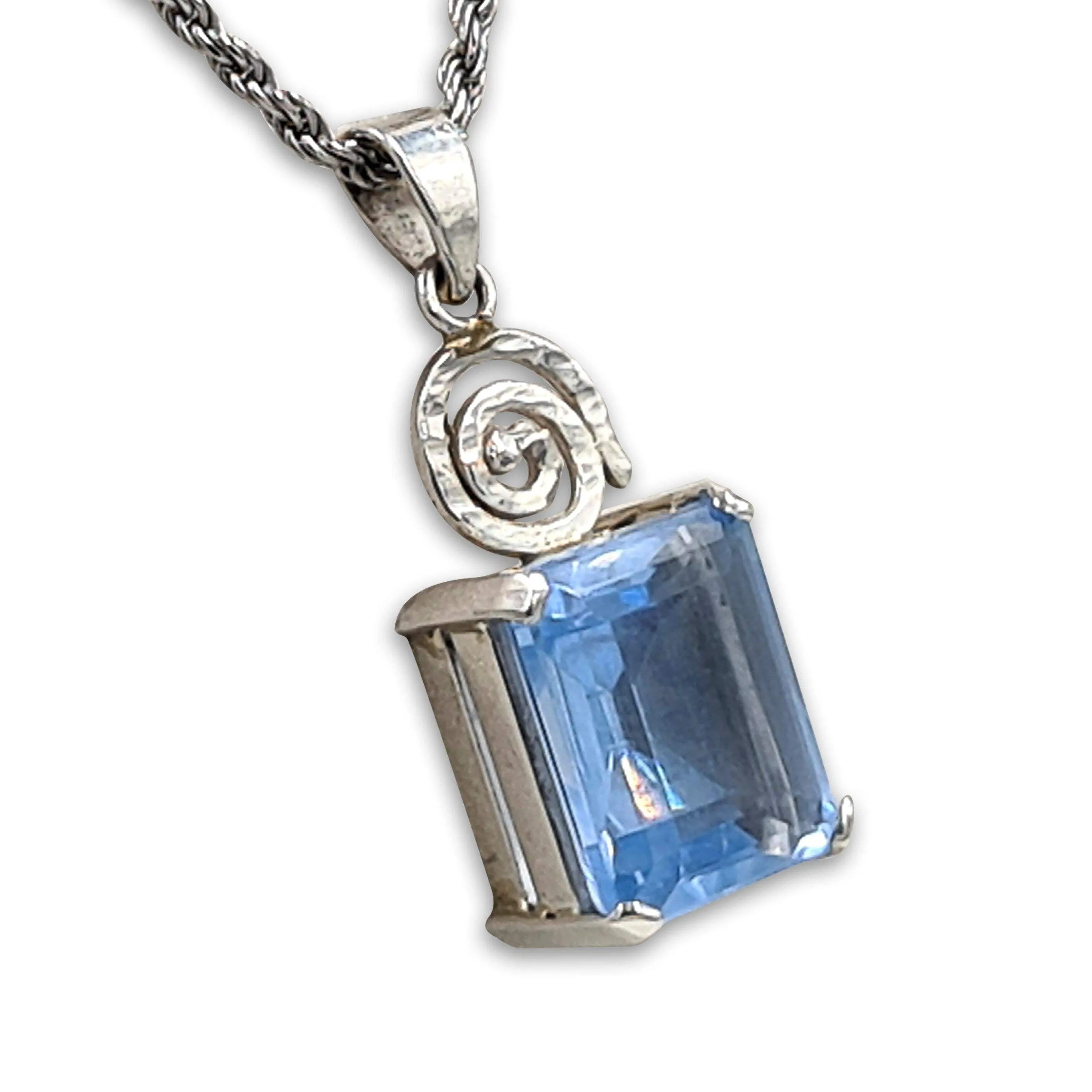 Spiral silver necklace - Blue topaz