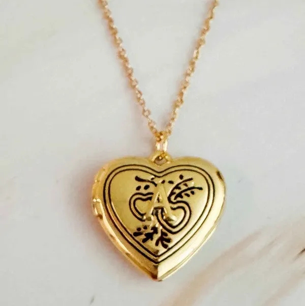 TEEK - Nostalgic Heart Initial Open Locket Necklace