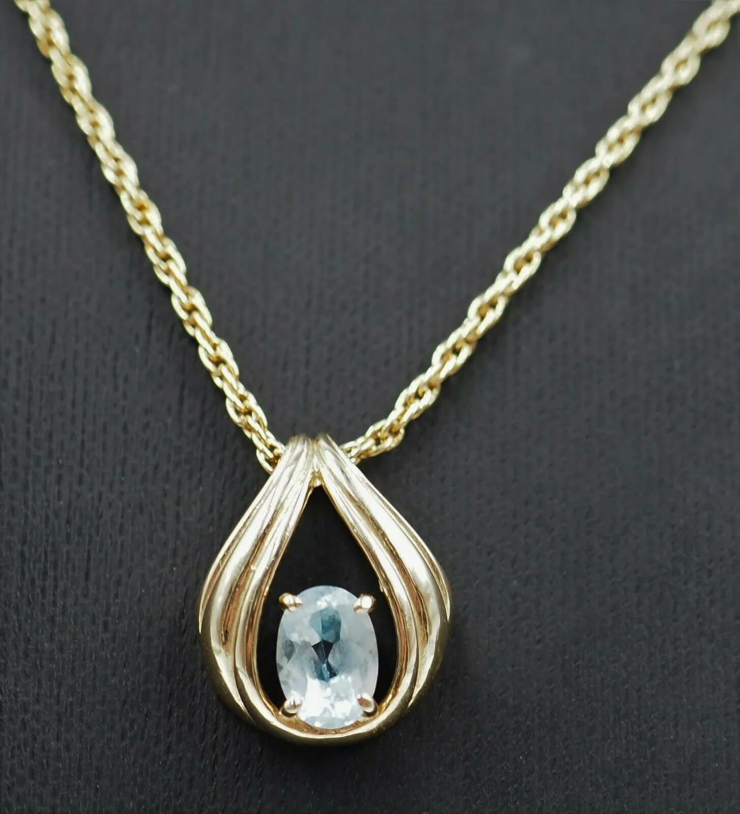 Topaz & 9ct Yellow Gold Pendant Fine Jewellery Gemstone Necklace Birmingham