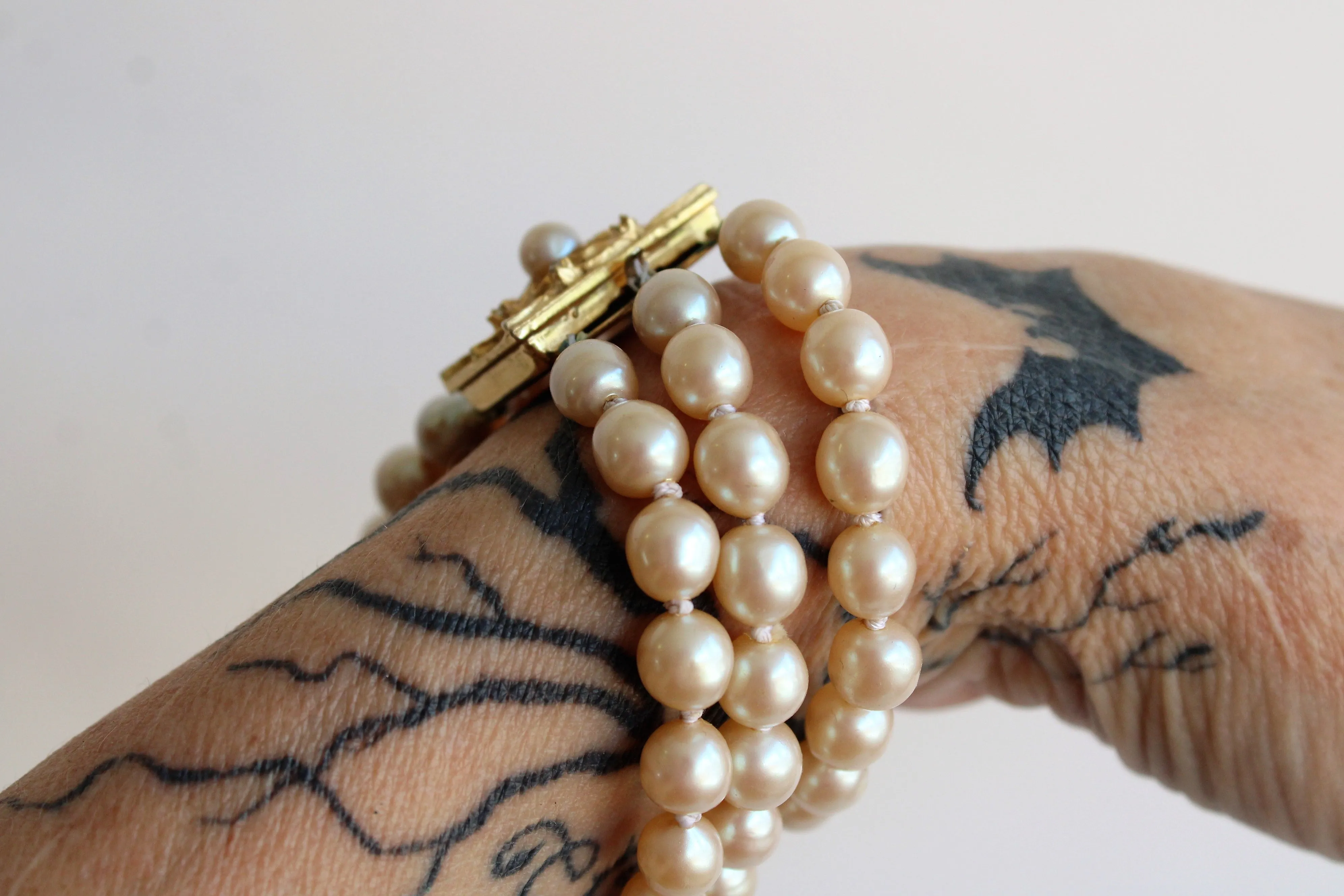 Vintage Mid Century Faux Pearl Bracelet with Ornate Clasp