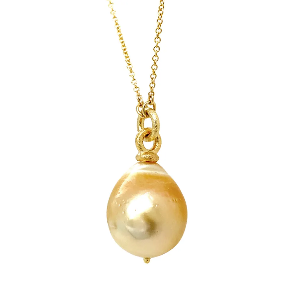 Yellow Gold Necklace with South Sea Pearl - "Cordeila"